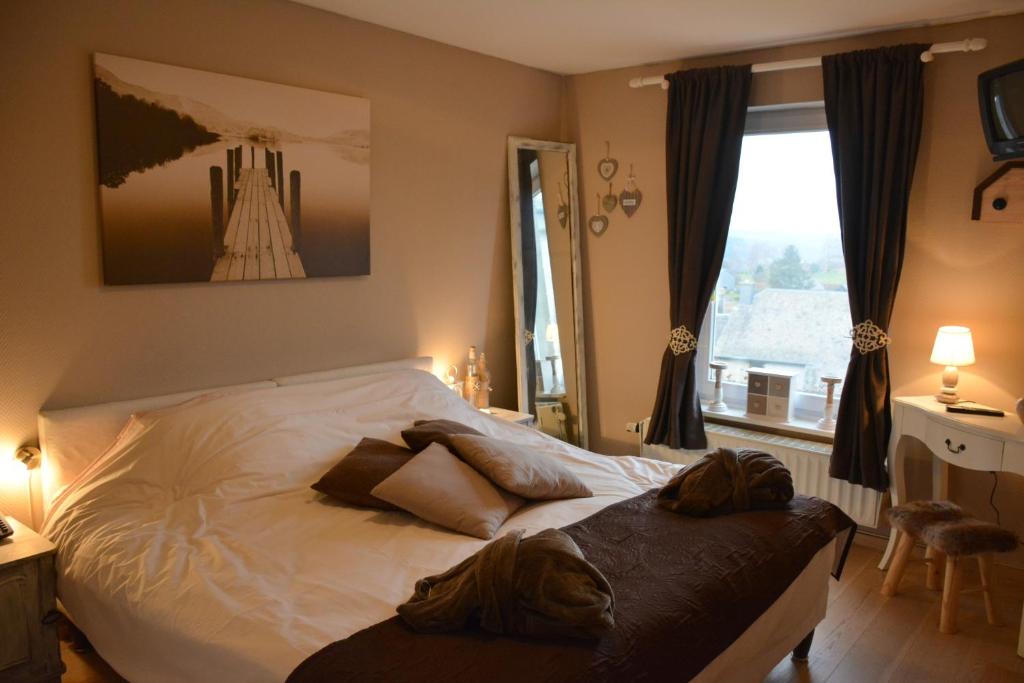 Chambre cosy pour séjour romantique à l’Auberge Le Relais près de Bouillon et Rochehaut
