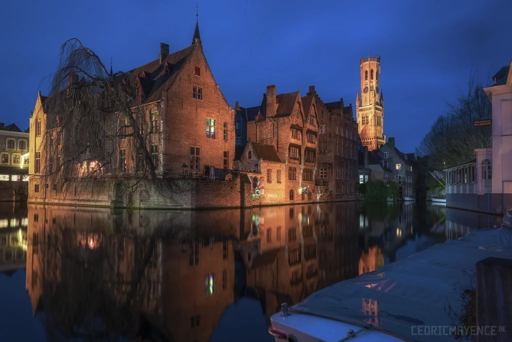 Bruges de nuit, destination romantique en Belgique pour la Saint-Valentin